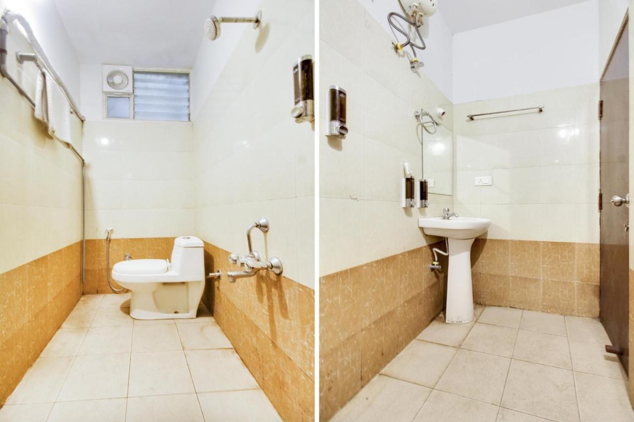 Hotel Vaccinated Staff - Oyo 72492 A K Residency Bangalore