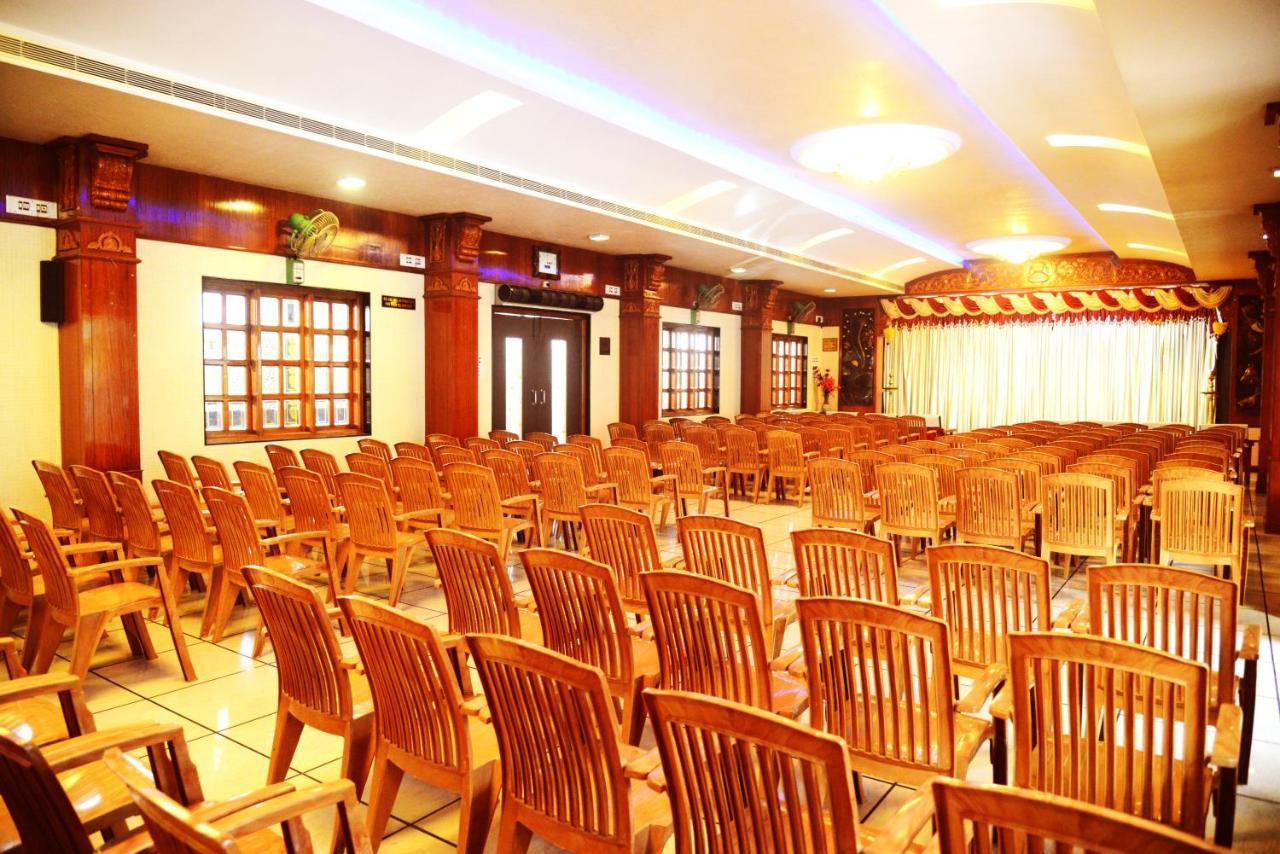 Hotel The Grand Krishna