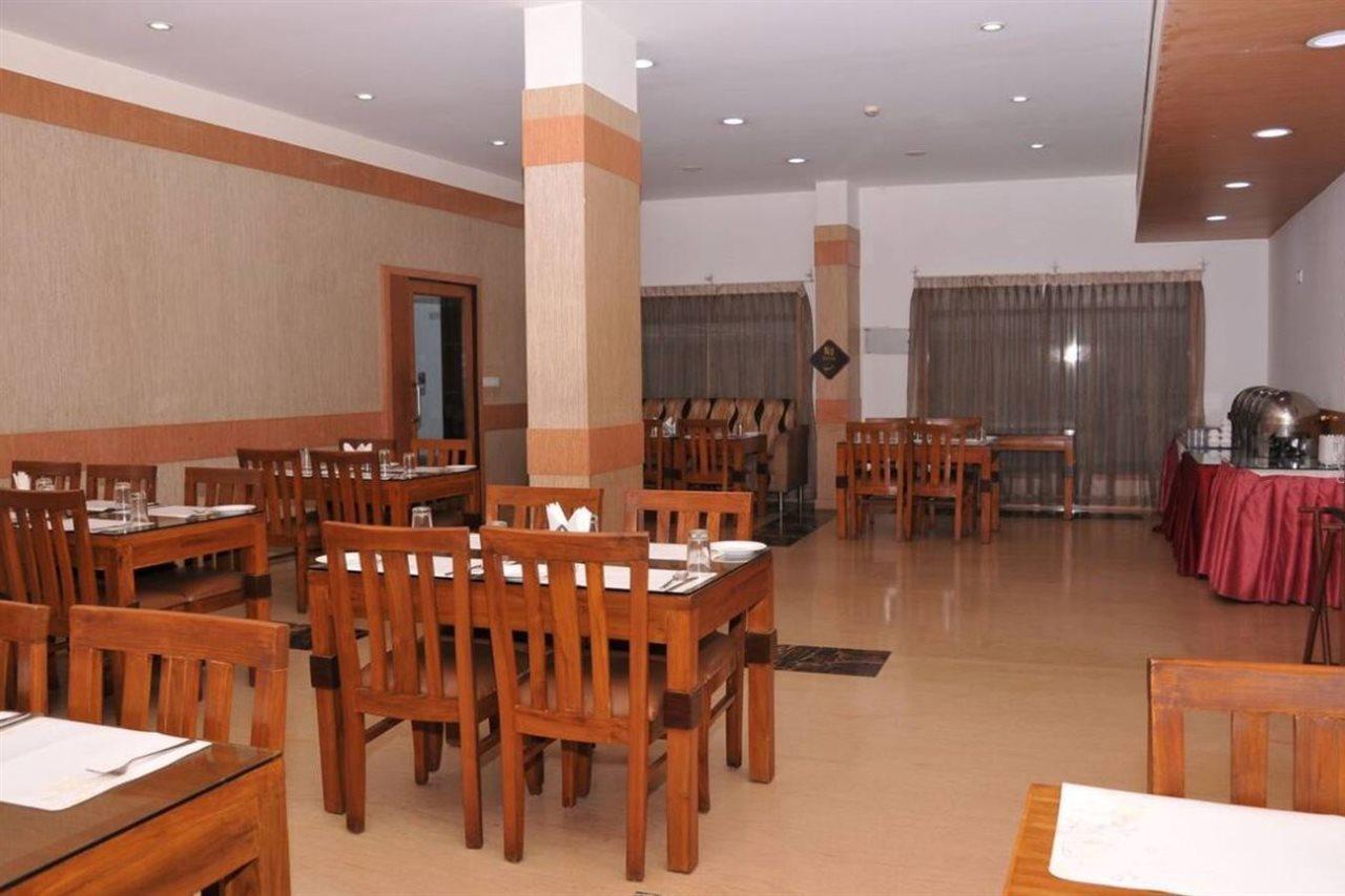 Hotel Meenal 3*