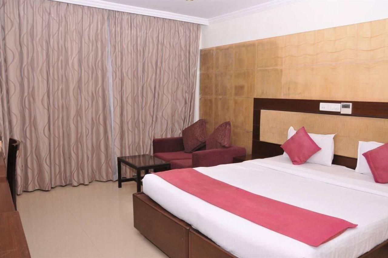 Meenal 3* Bangalore
