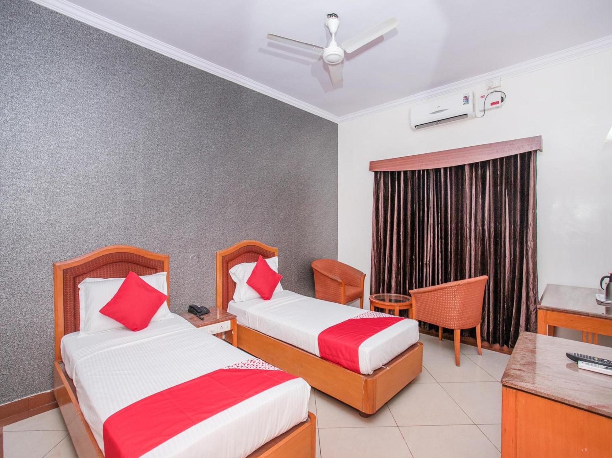 Chetan International Hotel