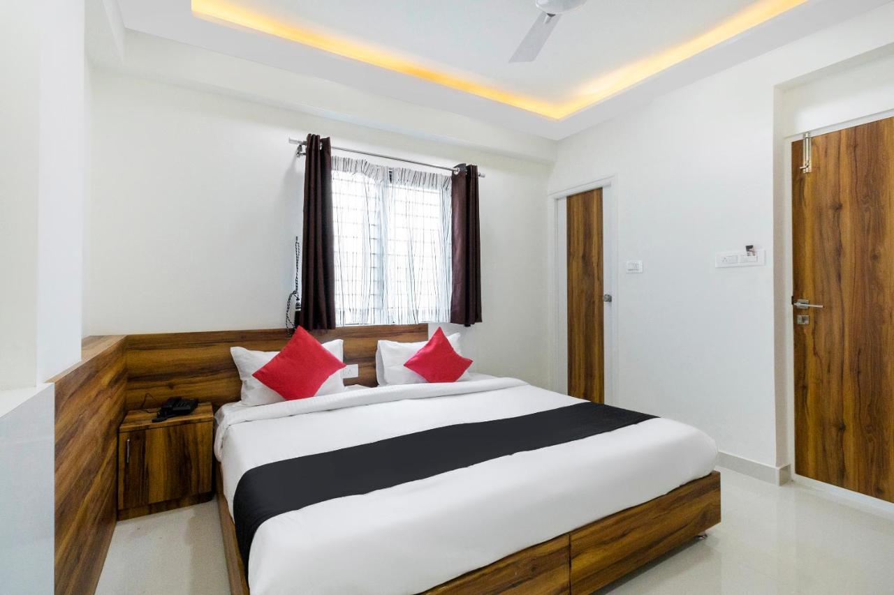 Hotel Capital O Sunny Near Ragigudda Sri Prasanna Anjaneyaswamy Temple 3*