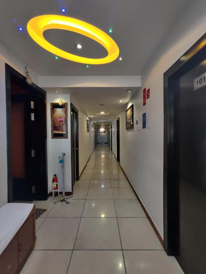 Hotel Urs Palace 3*