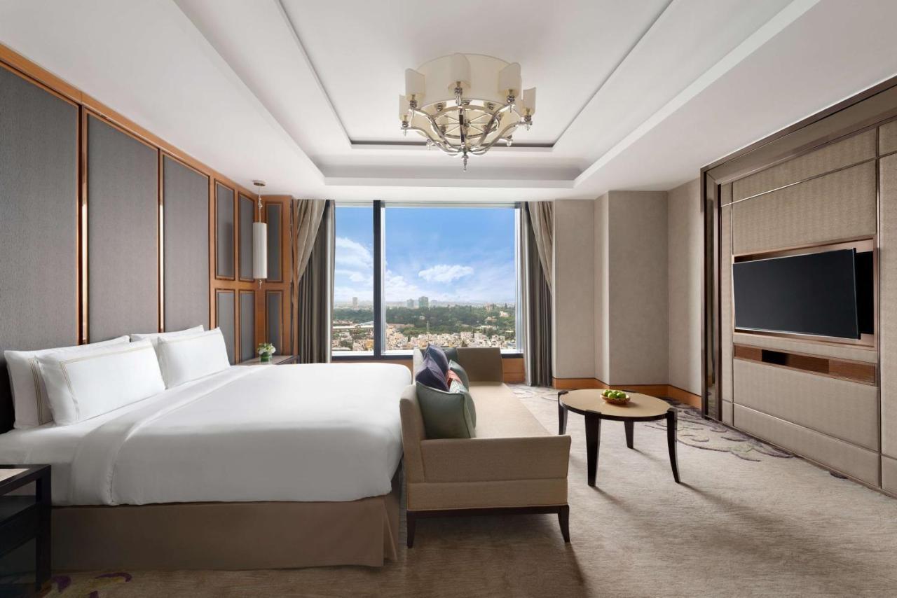 Hotel Shangri-la
