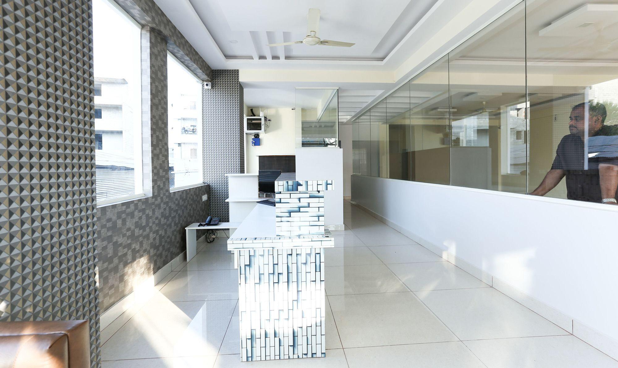 Fabhotel Rotano - Yelahanka Hotel Bangalore