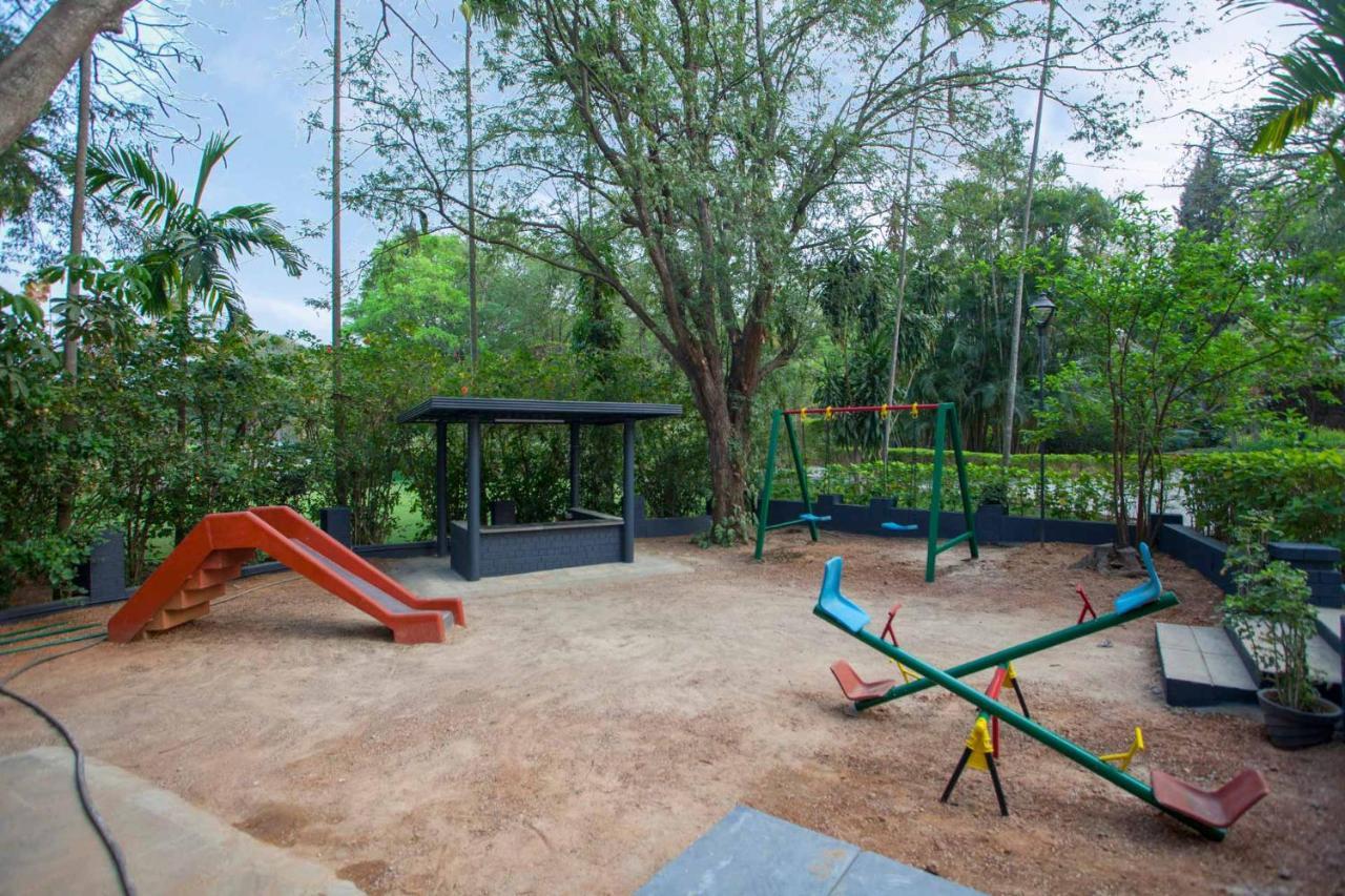 Villa Stayvista At Ananta - Breakfast Included & Basketball Court *