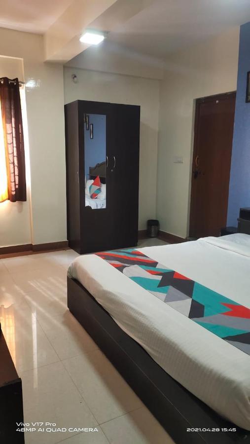 Palm Near Christh University&dairy Circle Hotel Bangalore