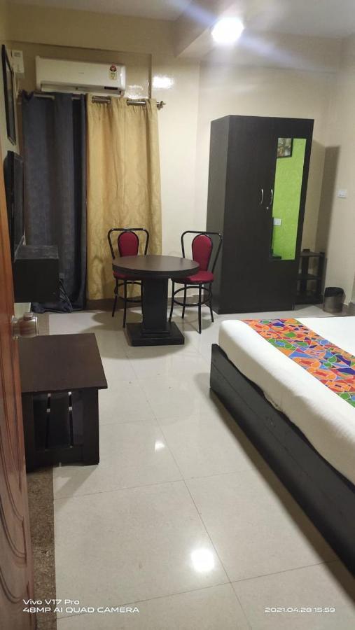 Palm Near Christh University&dairy Circle Hotel 2*