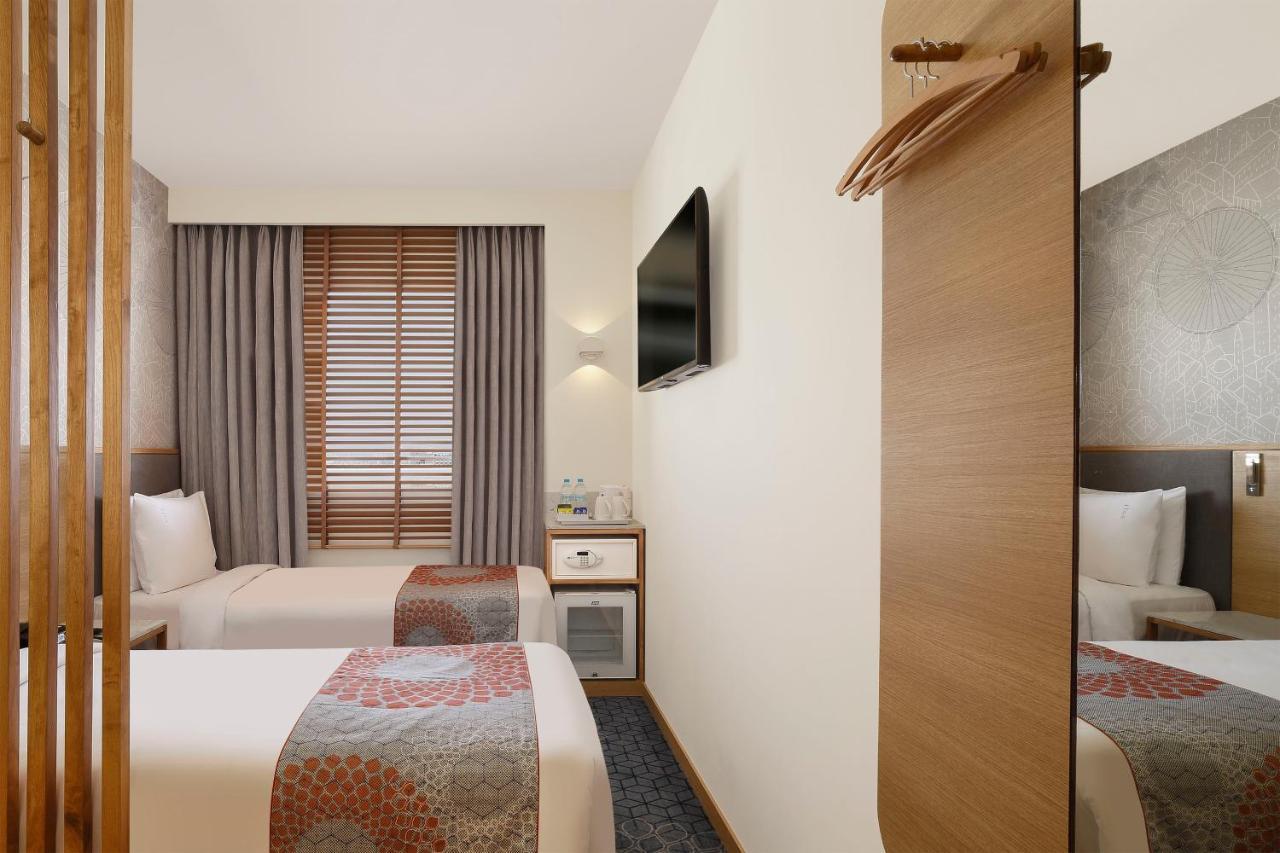 Hotel Express Yeshwantpur By Ihg 3*