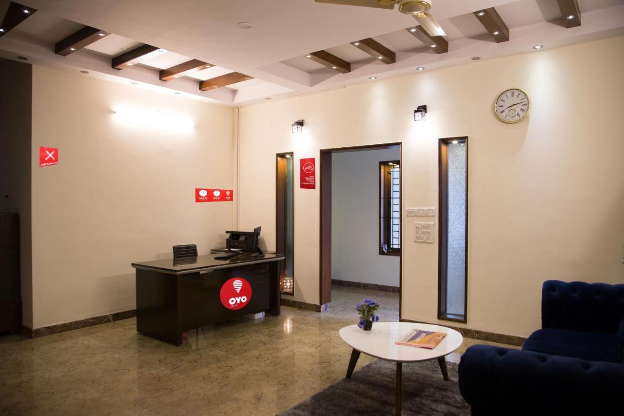 Oyo 8737 King Suites Hotel