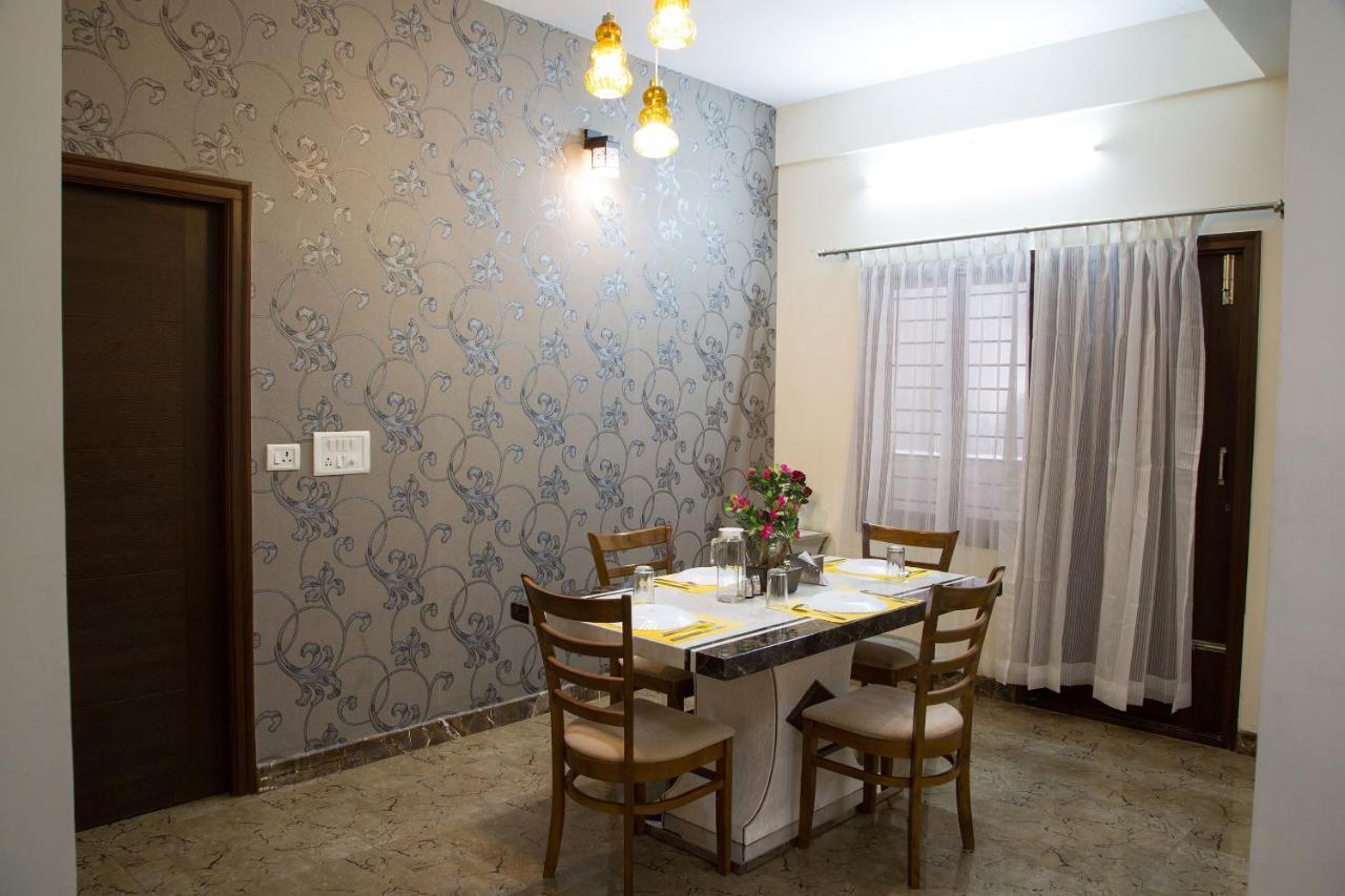Oyo 8737 King Suites 3*