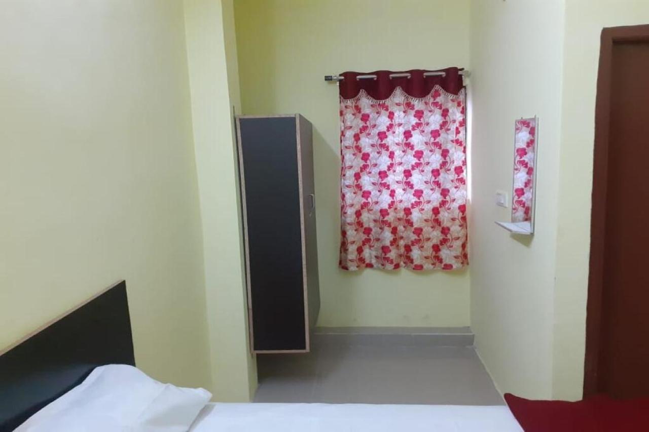 Capsule hotel S.s.l.n Comforts
