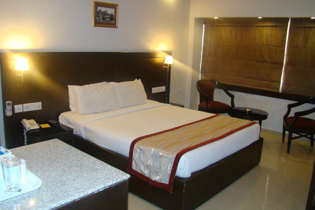 The Curzon Court Hotel