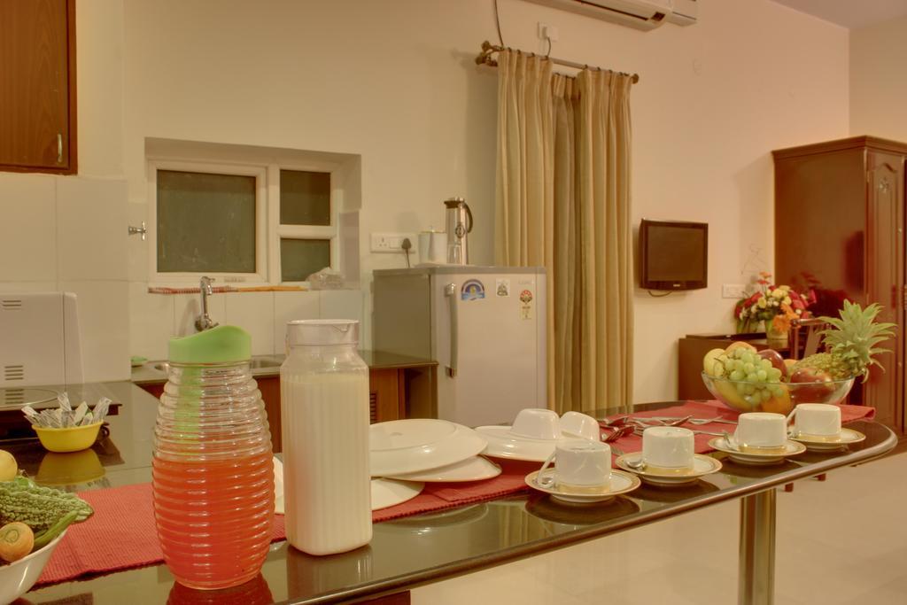 Cloud 9 Residency Apartment *