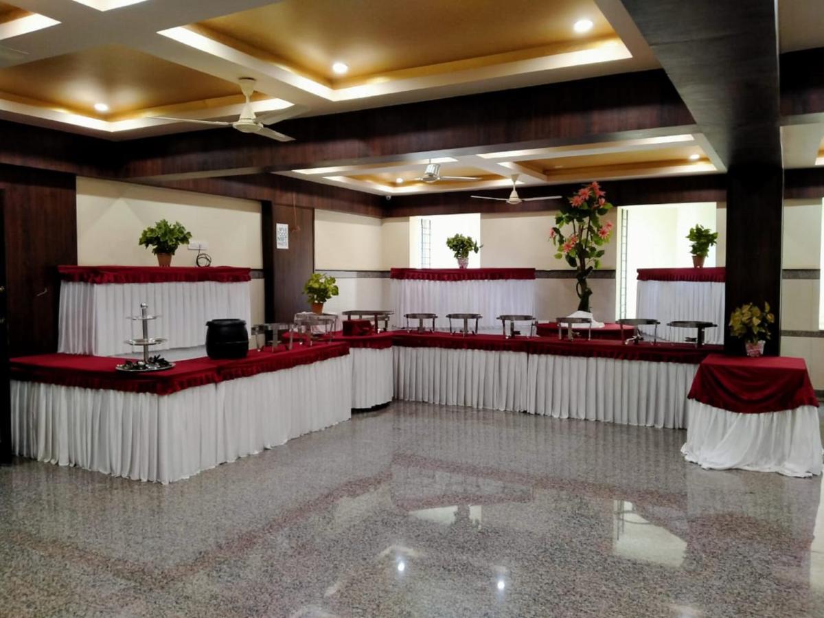 Silicon Hotel