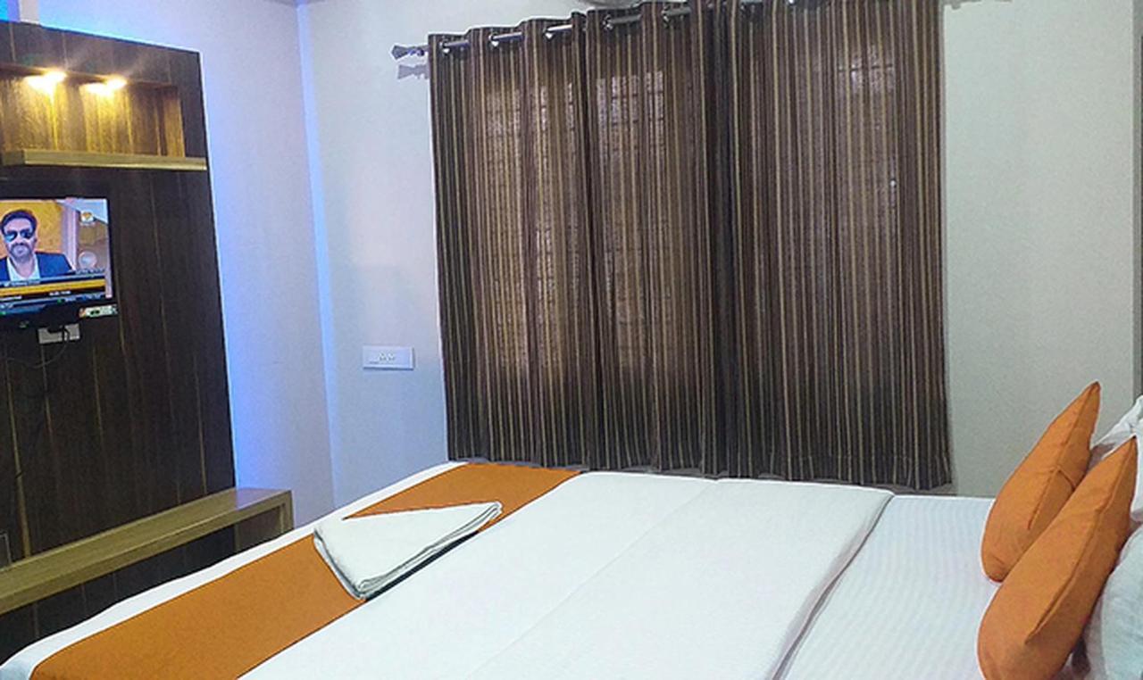 Royal Blue Meridian Hotel
