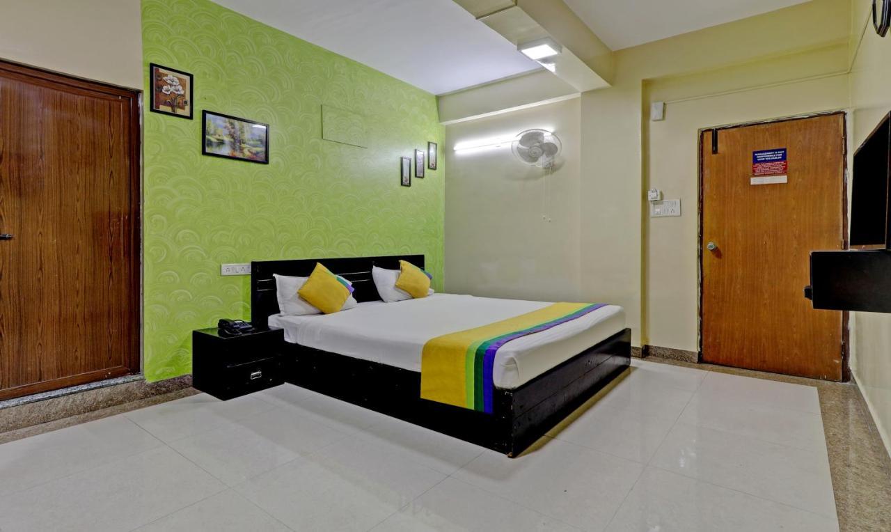 Itsy By Treebo - Palm Emirates Bangalore