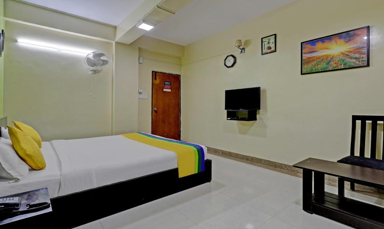 Itsy By Treebo - Palm Emirates Bangalore