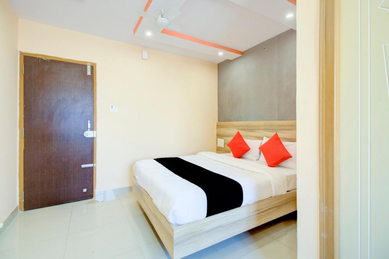 Collection O Rk Grand Hotel
