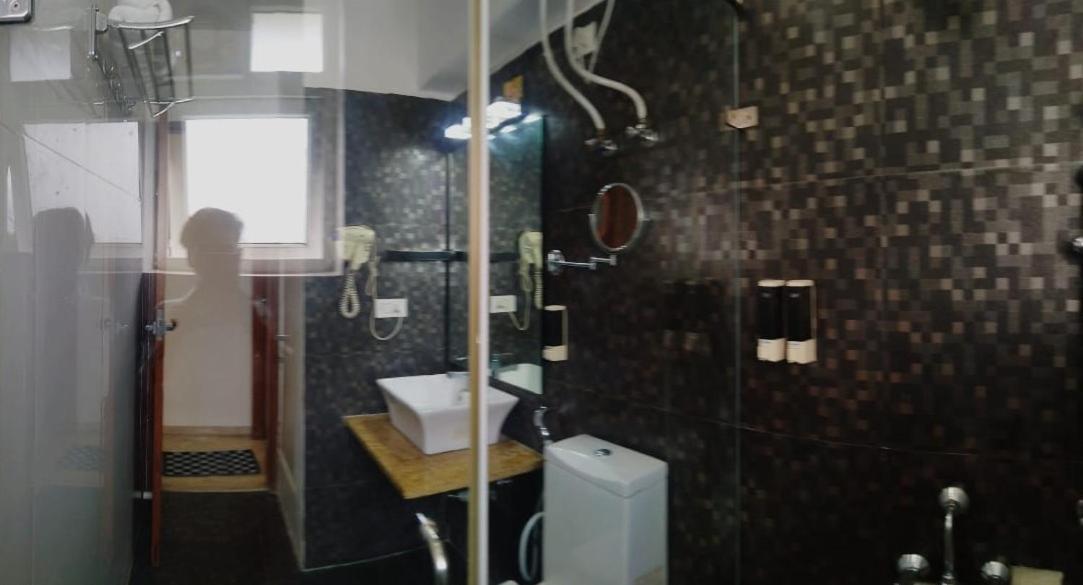 Avi Fortune - Near International Airport Apartment *