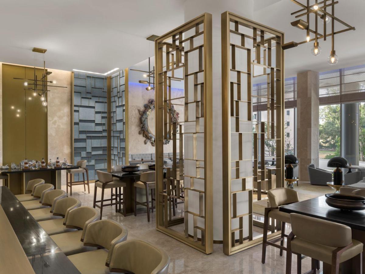 Four Seasons At Embassy One