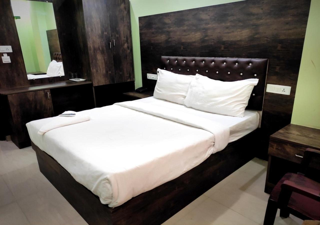 Hotel Gs Komforts 3*