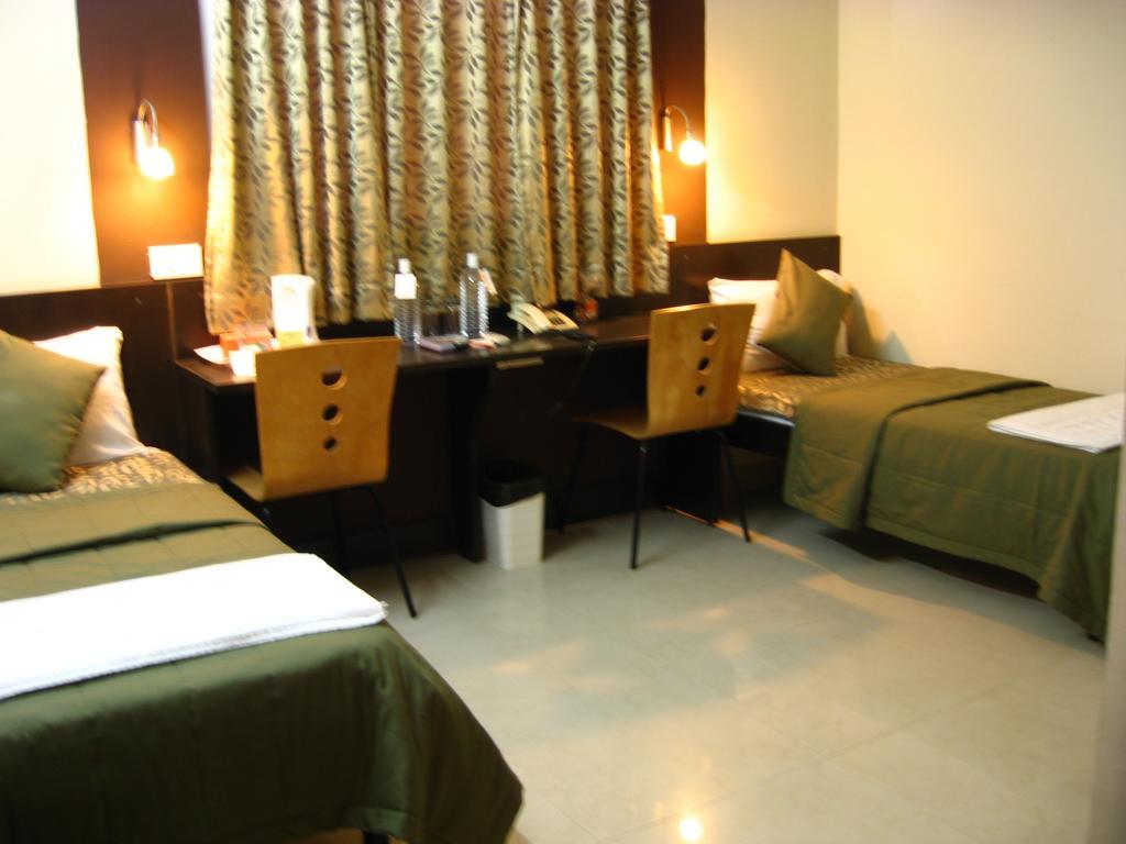 Hotel Woodstock Express 3*