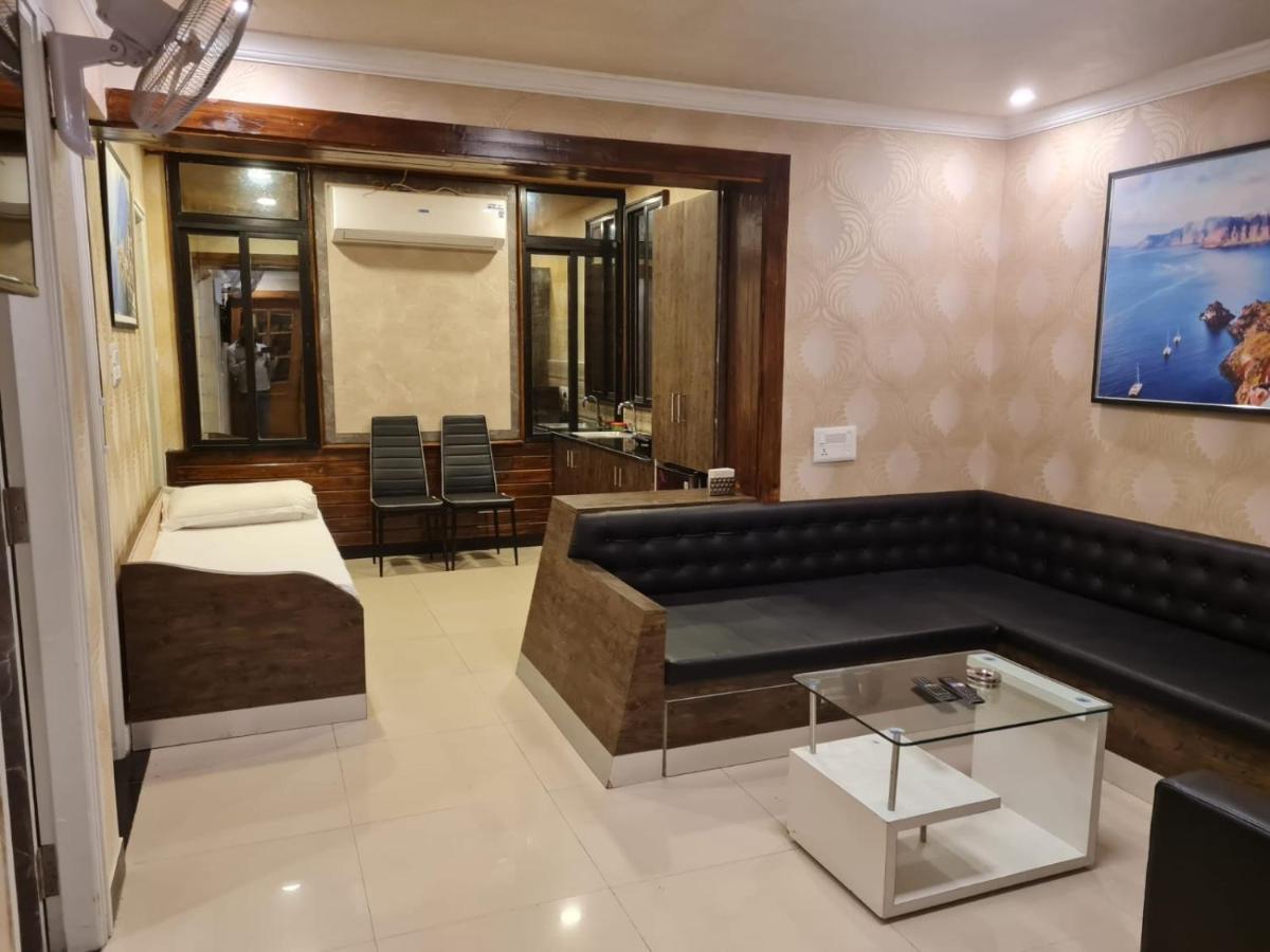 4 Seasons Suites J.P. Nagar