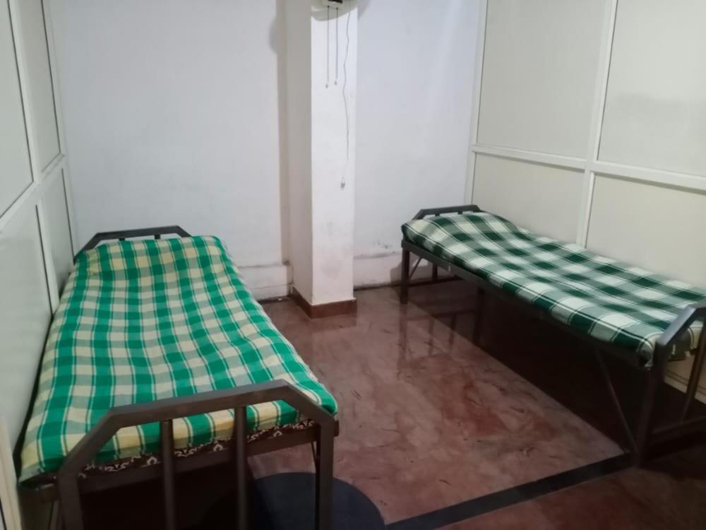 Metro Pg Hostel *