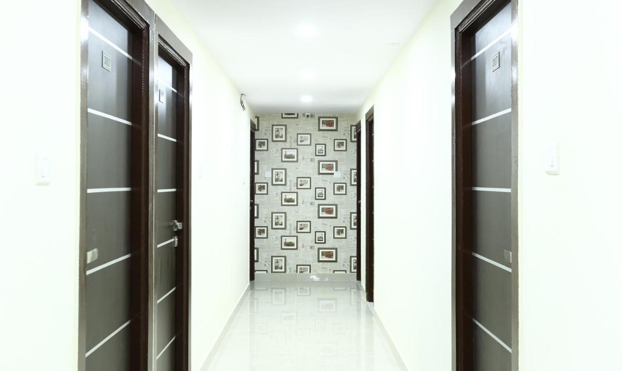 Fabhotel Rotano - Yelahanka 3*
