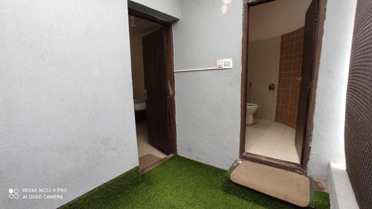 Redstone And Guest house 3*