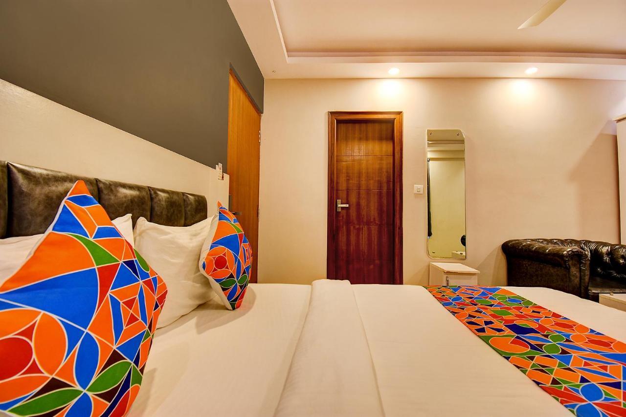 Hotel Fabhotel Srk Platinum - Nr Forum Mall 3*