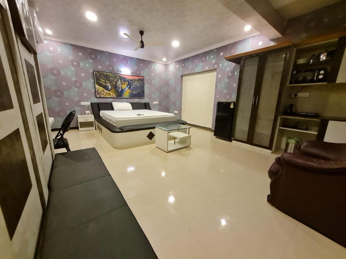 4 Seasons Suites J.P. Nagar Apartamento