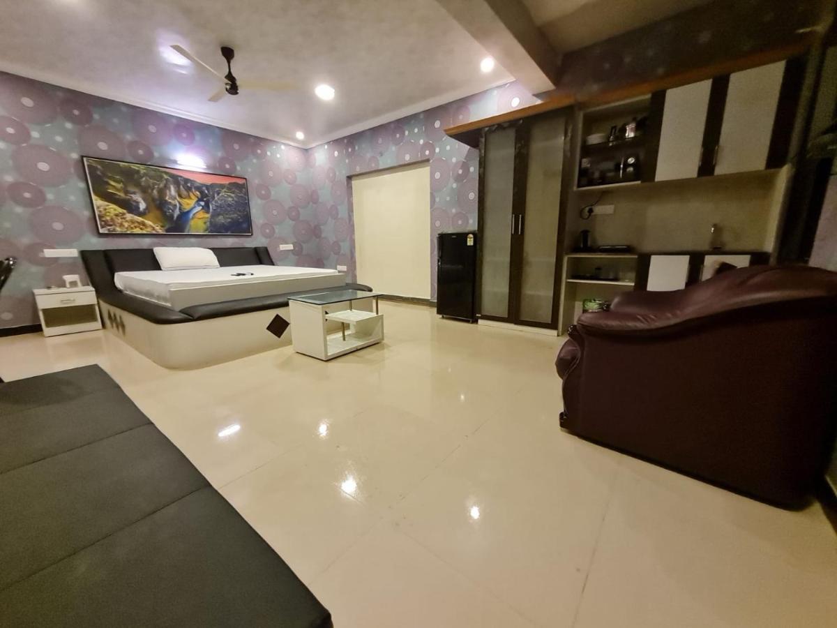 4 Seasons Suites J.P. Nagar