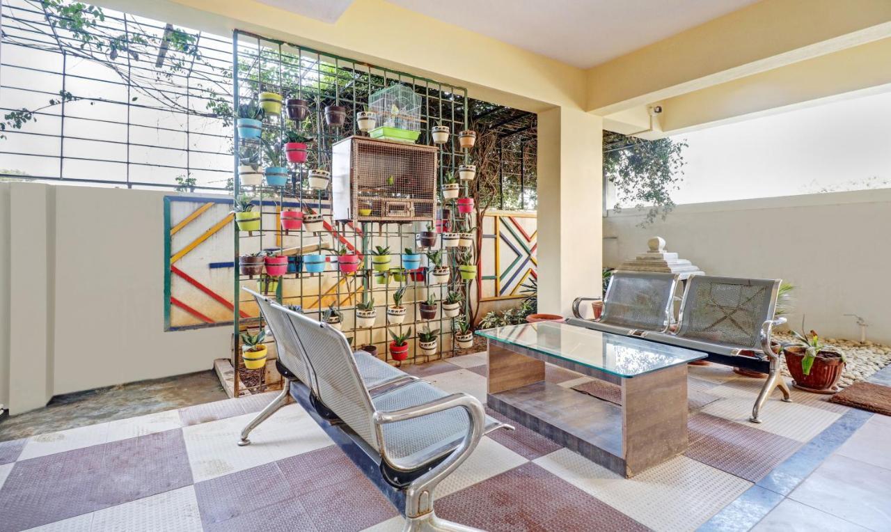 Hotel Itsy By Treebo - Shiv Enclave Bangalore