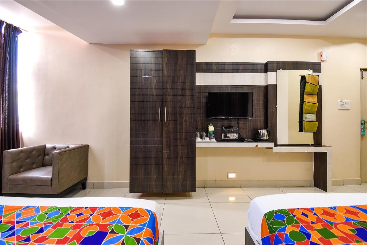 Hotel Fabhotel Rotano - Yelahanka