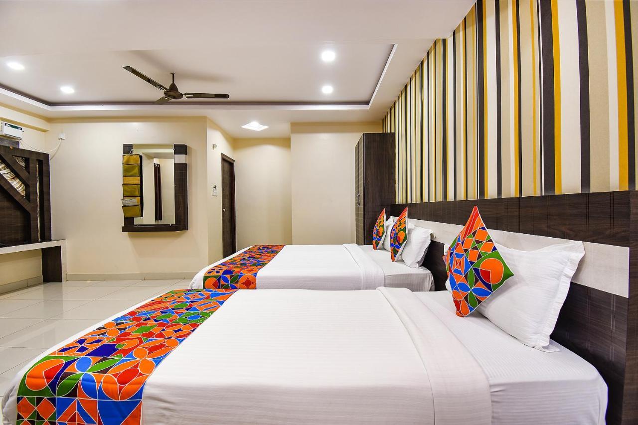 Fabhotel Rotano - Yelahanka Hotel Bangalore