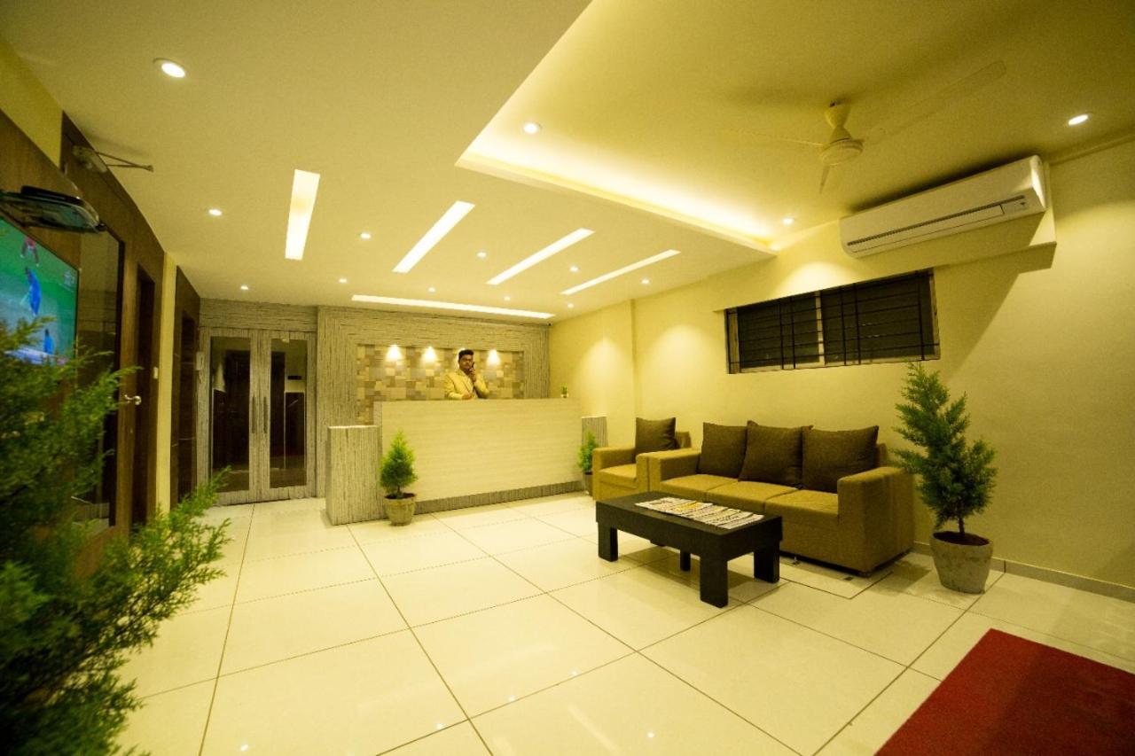 Hotel Plaza Heights