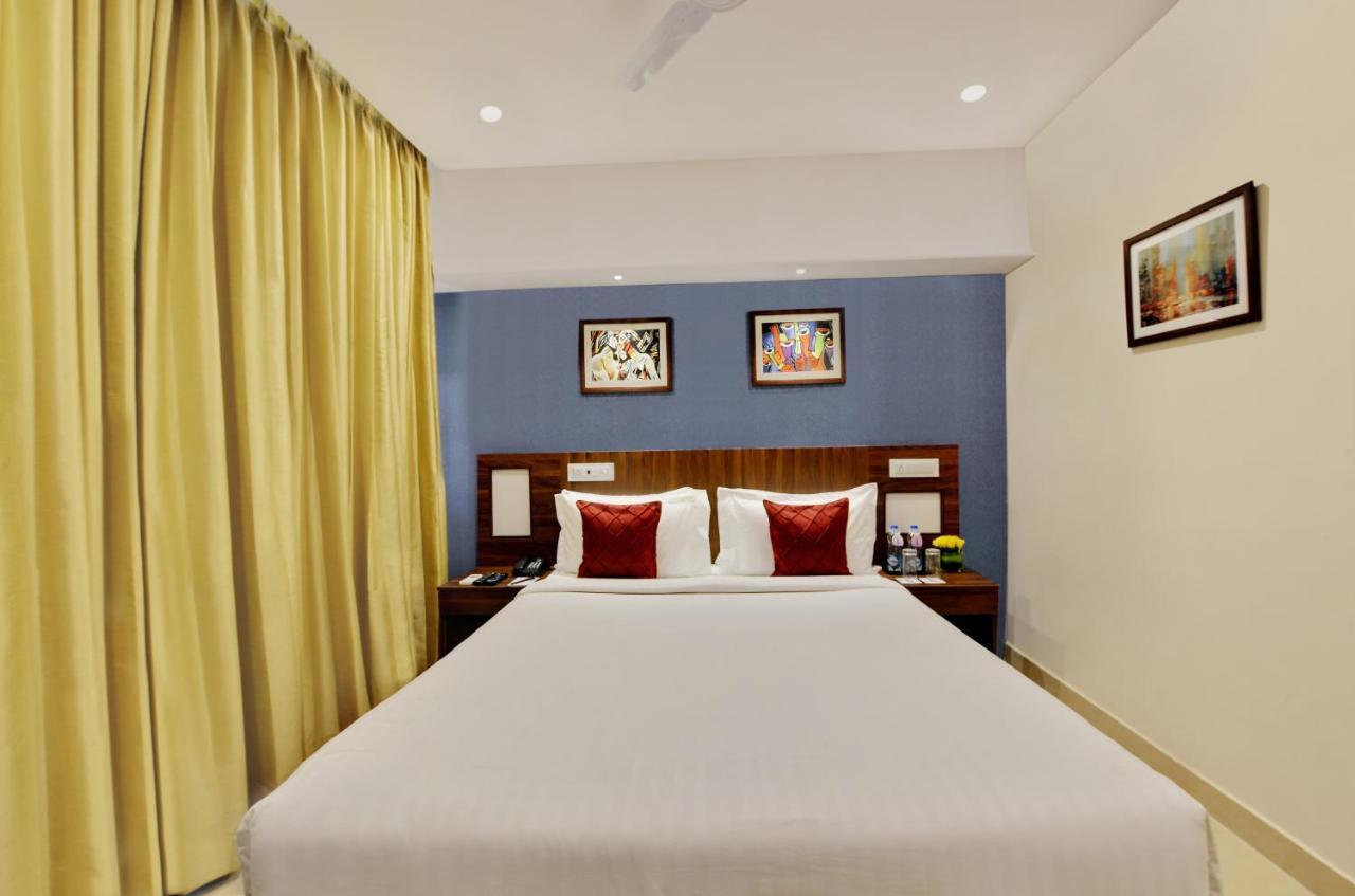 Manpho Bell & Convention Center Hotel Bangalore