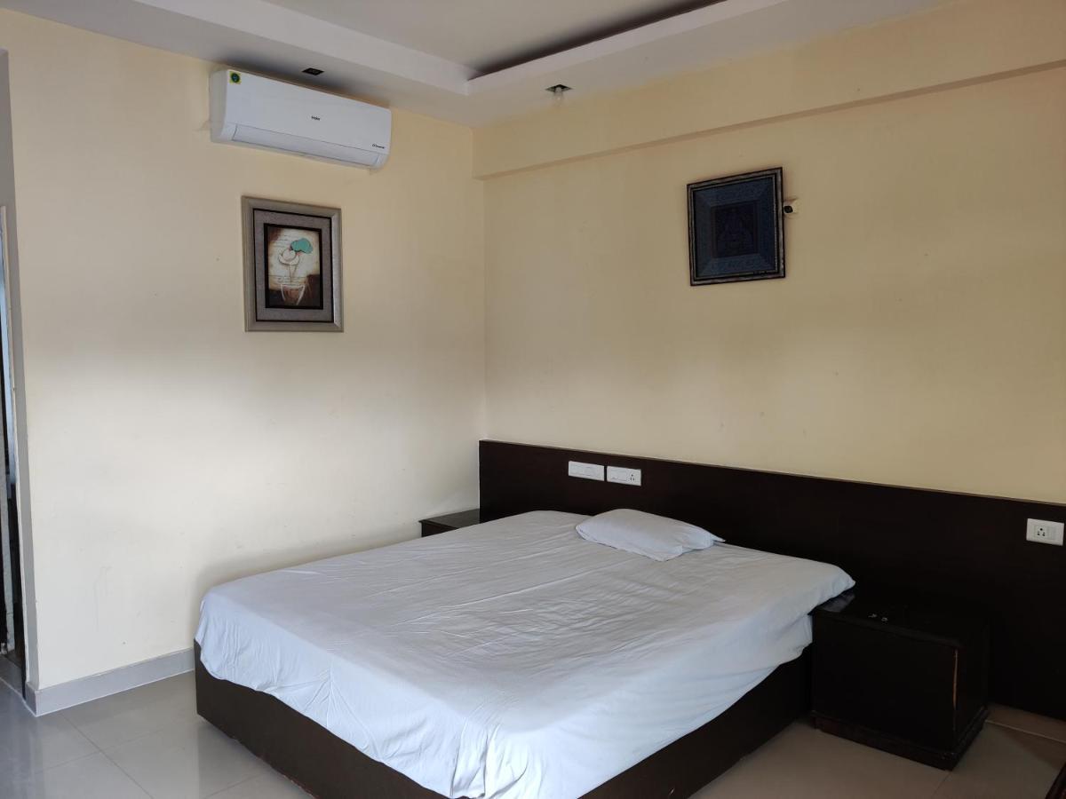 Guest house Fernandes Complex