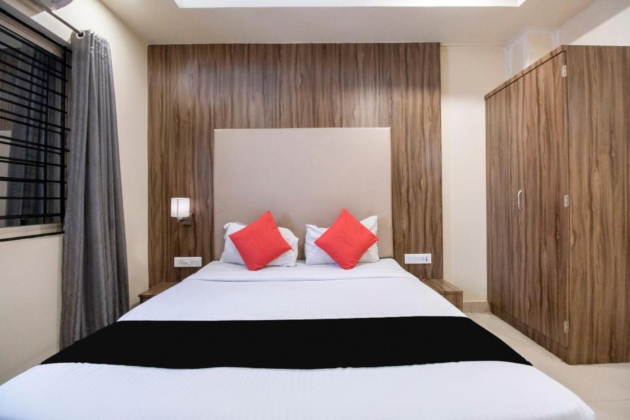 Plaza Heights 3*