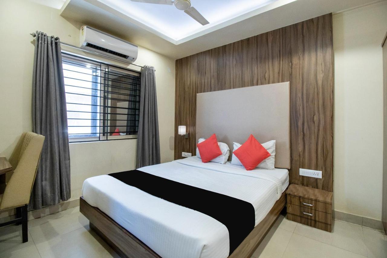 Plaza Heights Hotel 3*