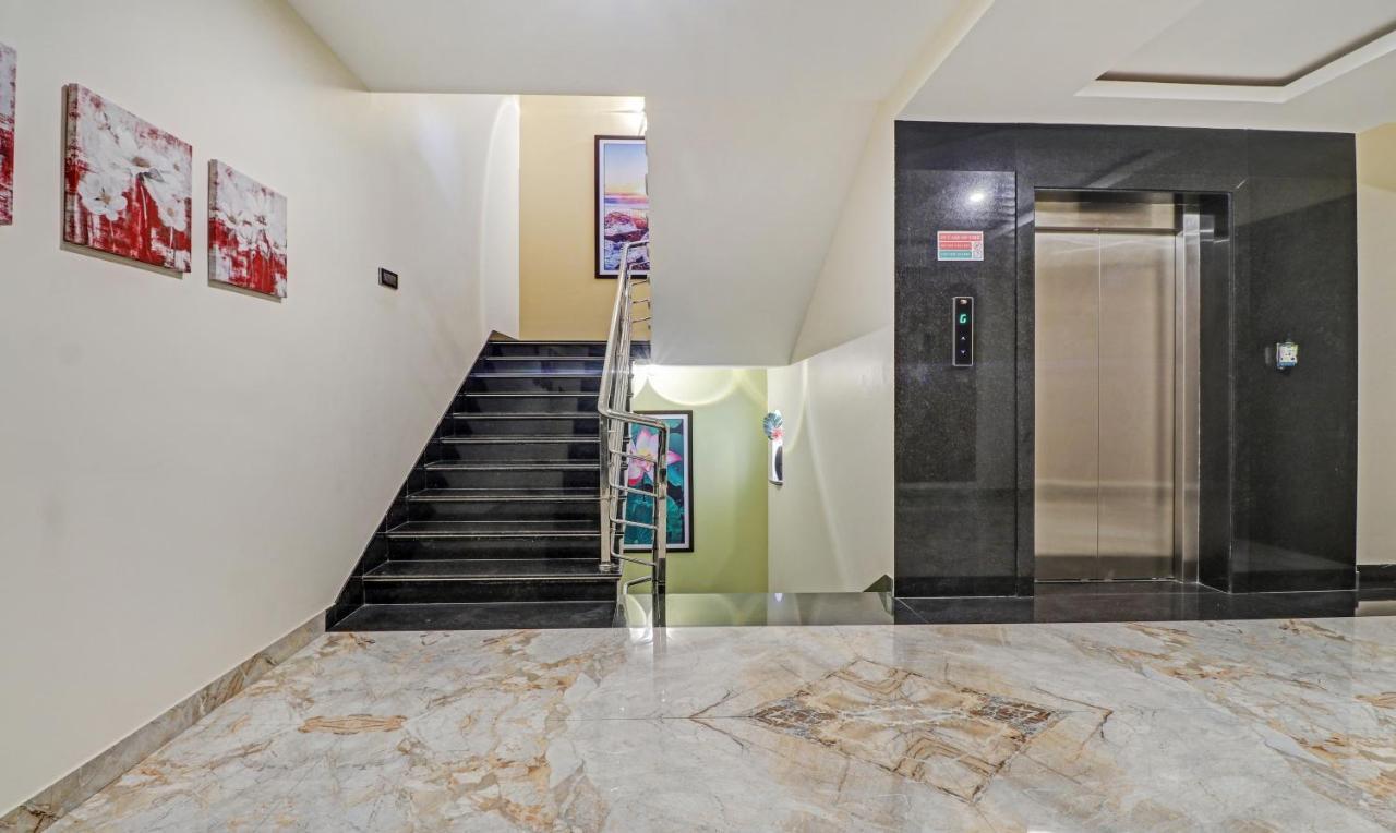Treebo Premium Raj Vista Global Village Hotel 4*