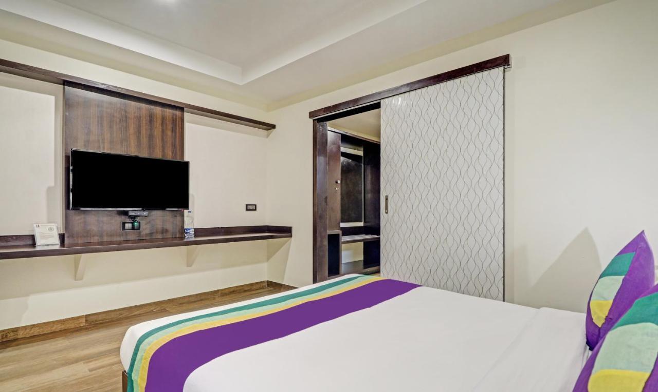 Hotel Treebo Premium Raj Vista Global Village