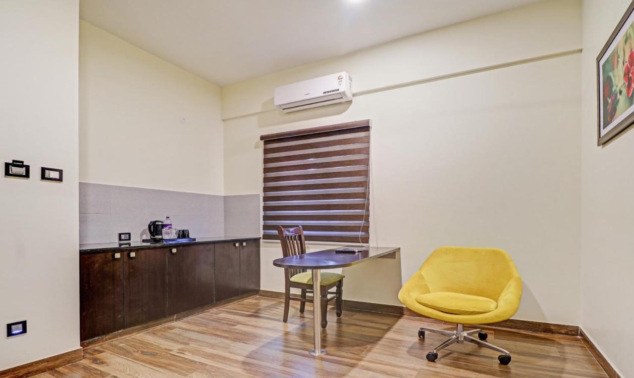 Hotel Treebo Premium Raj Vista Global Village 4*