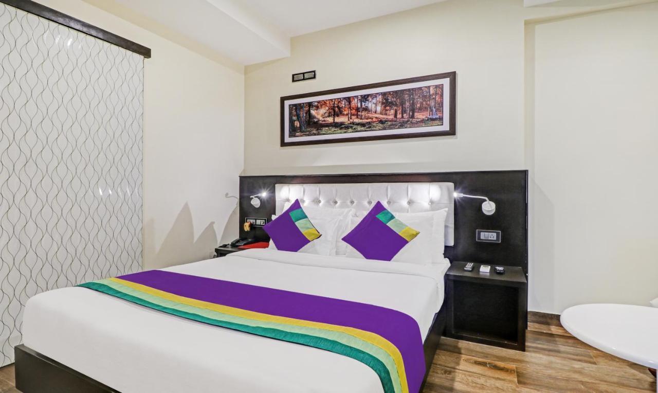 Hotel Treebo Premium Raj Vista Global Village