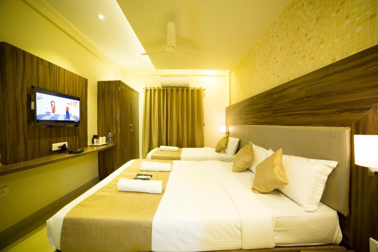 Hotel Plaza Heights 3*