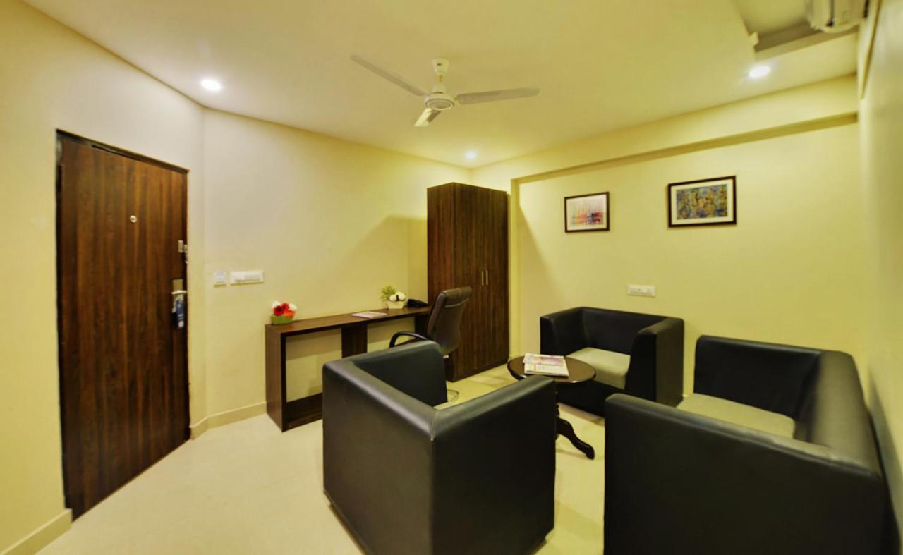 Manpho Bell & Convention Center Hotel