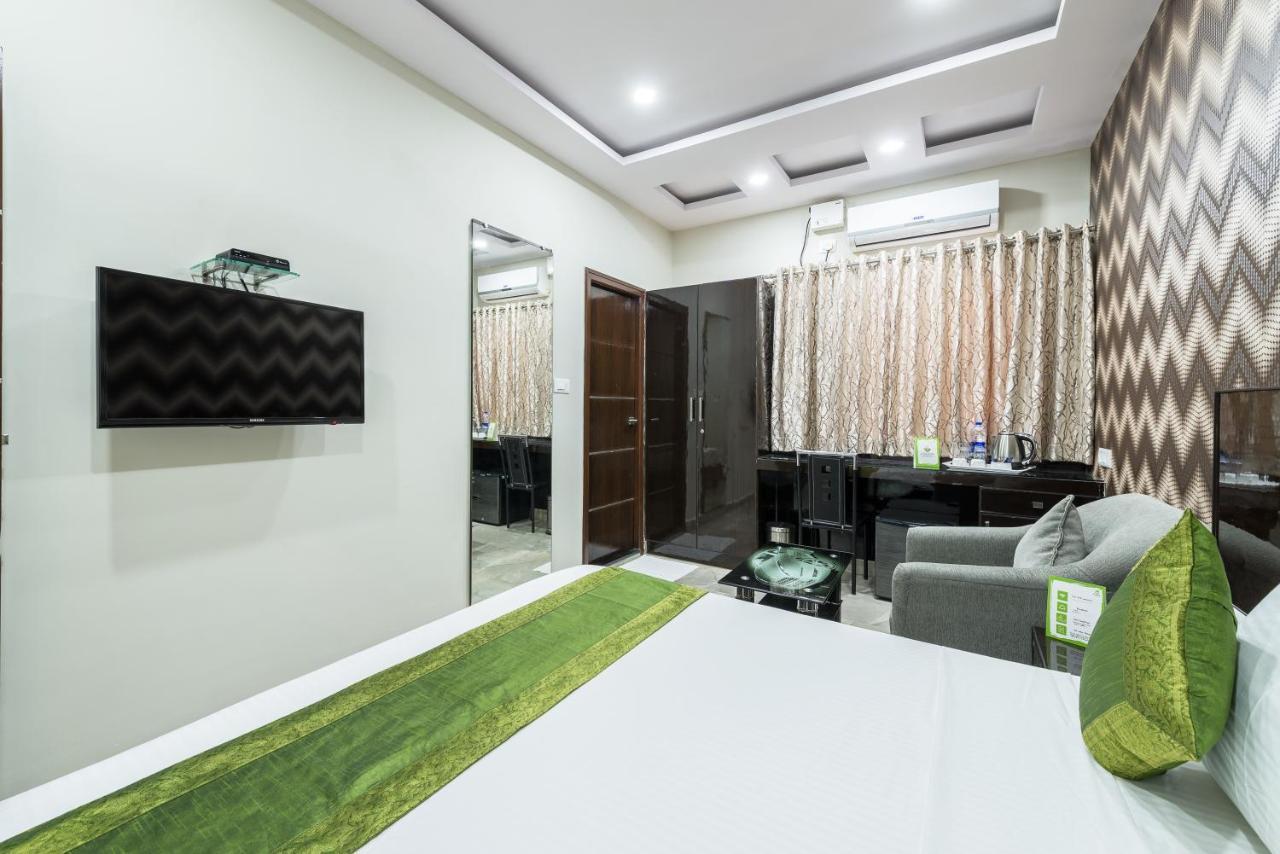 Hotel Treebo Greenwood Premier Suites, Old Airport Road