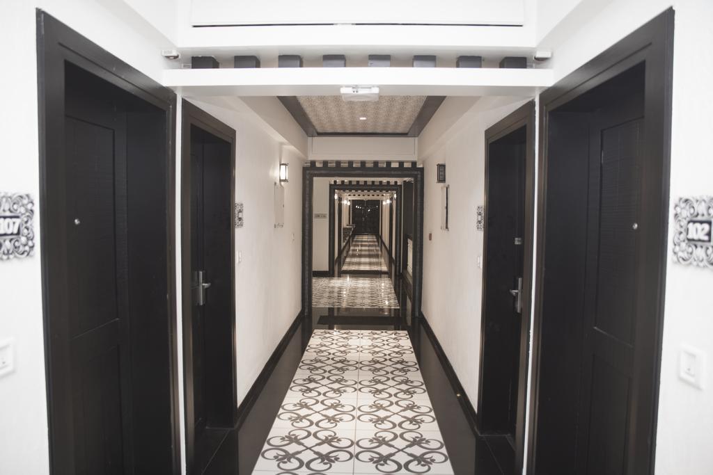 Liwa - The Transit Hotel, Hotel Bangalore